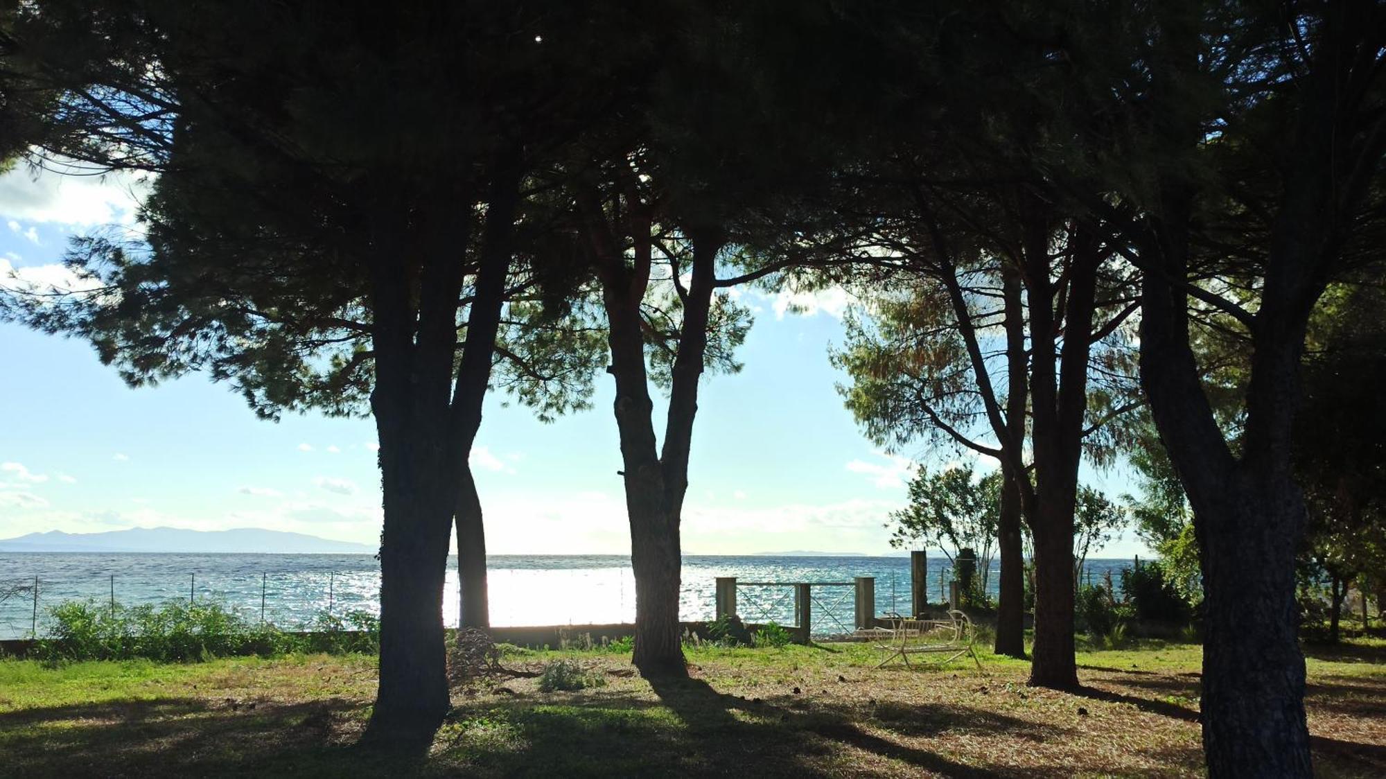 Nafpaktos Cottage By The Sea For Travelers And Dreamers! Екстериор снимка