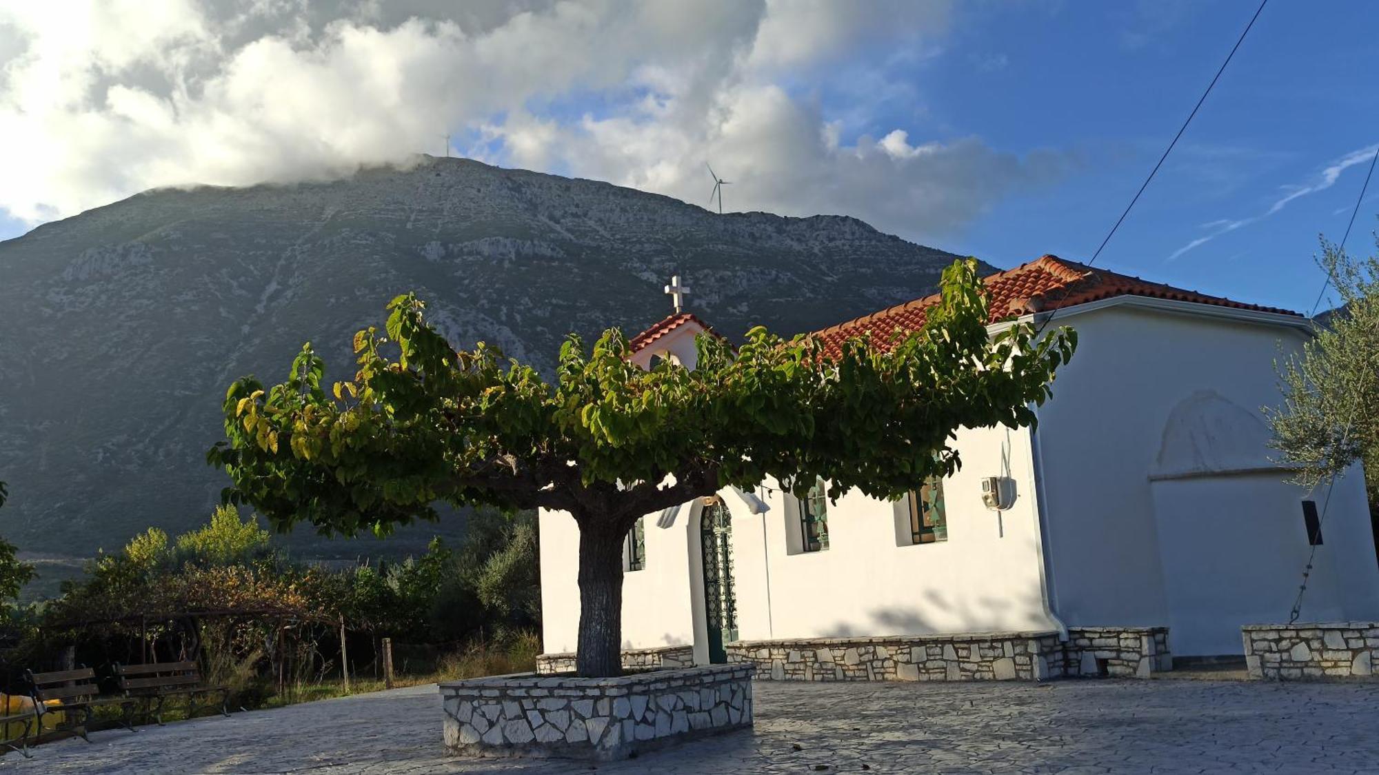 Nafpaktos Cottage By The Sea For Travelers And Dreamers! Екстериор снимка